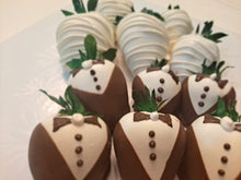 Load image into Gallery viewer, Bridal Party Theme Chocolate Strawberries
